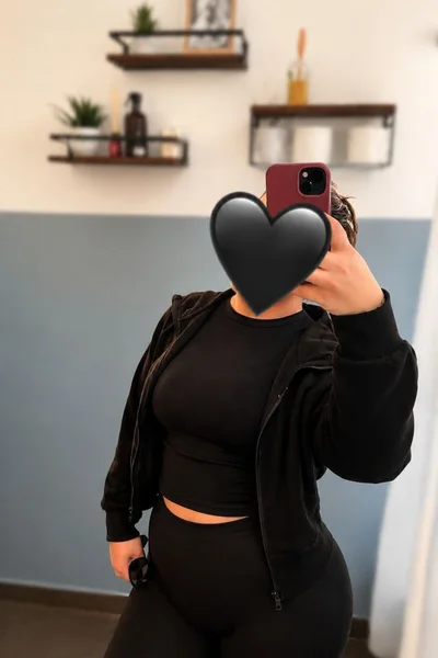 Luna (26 años) — Vicente López, Argentina - 7
