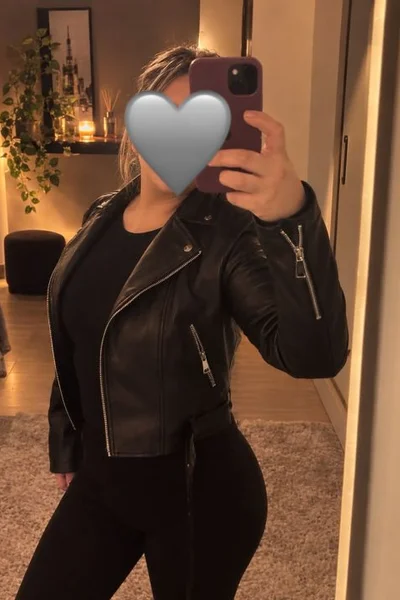 Luna (26 años) — Vicente López, Argentina - 5