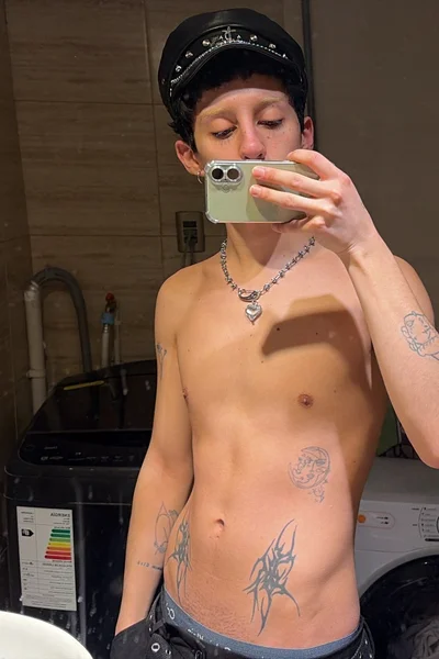 Franco (22 años) — Santiago, Chile - 4