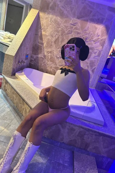 Baby Julieta (22 años) — Microcentro, Argentina - 6