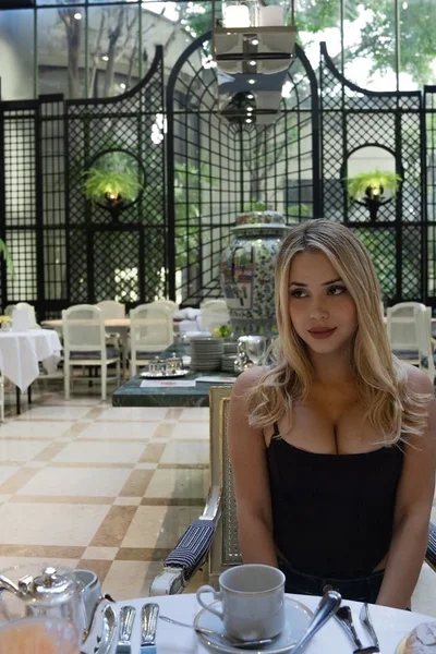 Zoe (22 años) — Puerto Madero, Argentina - 11