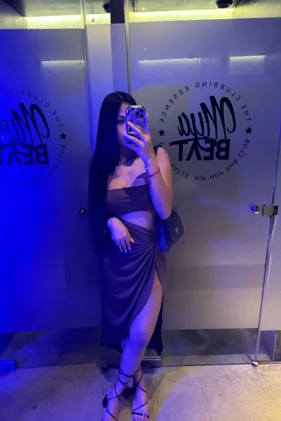 Safiro Mendez (22 años) — Ibiza, España - 15