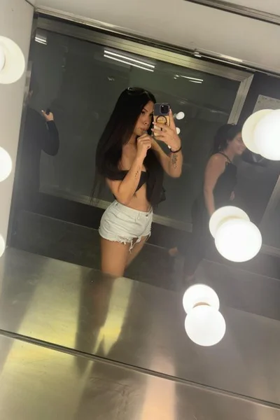 Safiro Mendez (22 años) — Ibiza, España - 13