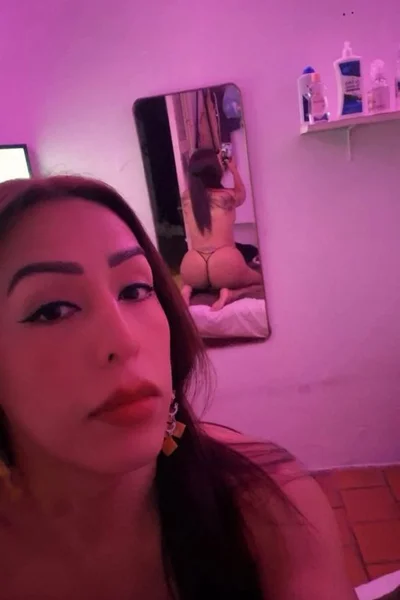 Alexandra (31 años) — Villa Urquiza, Argentina - 11