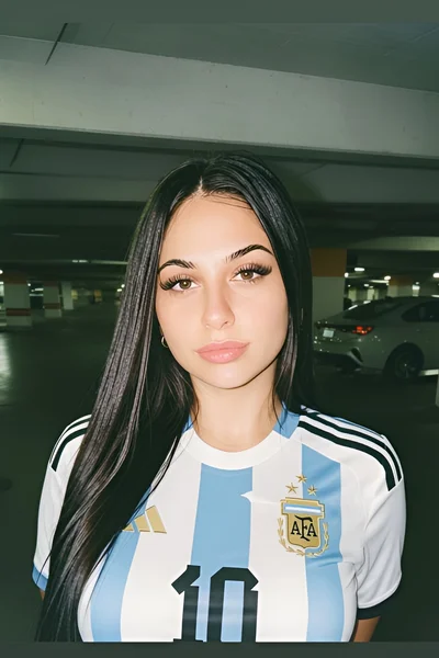 Conni (25 años) — Capital, Argentina - 7