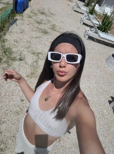 Luz Martina (24 years) — Hurlingham, Argentina - 27