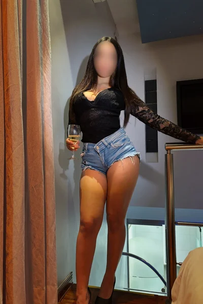 Belen (21 anos) — Puerto Madero, Argentina - 5