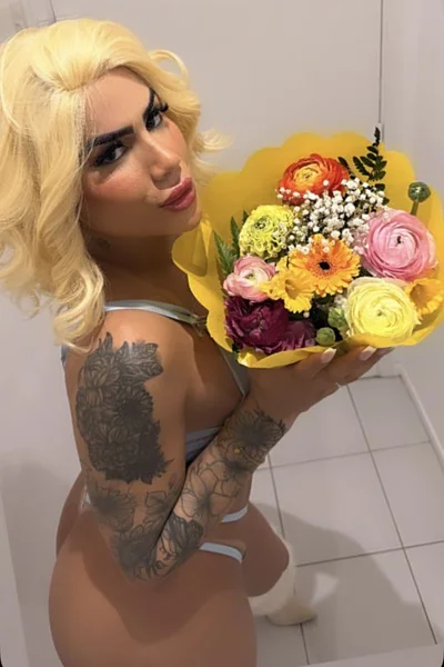 Karol (24 años) — Barcelona, España - 83