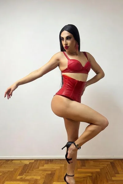 Paris Dotada (29 años) — Almagro, Argentina - 15