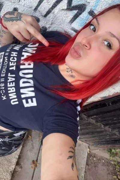 Alenka (23 años) — Villa Devoto, Argentina - 33
