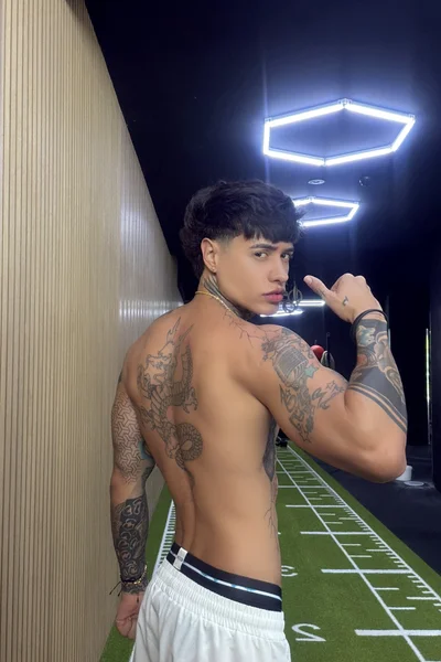 Alejandro (26 anos) — Madrid, España - 15