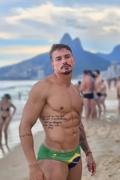 Eduardo (25 years) — São Paulo, Brasil - 8