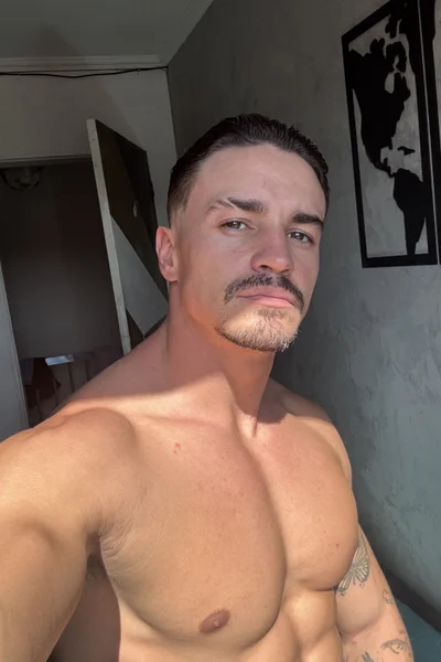 Eduardo (25 years) — São Paulo, Brasil - 20
