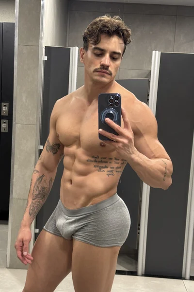 Eduardo (25 years) — São Paulo, Brasil - 25