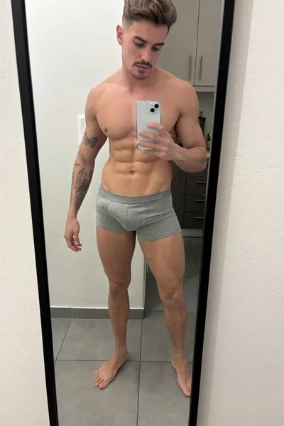 Eduardo (25 years) — São Paulo, Brasil - 28