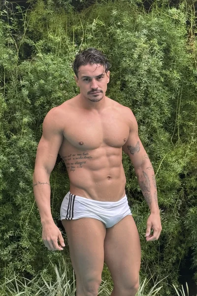 Eduardo (25 years) — São Paulo, Brasil - 19