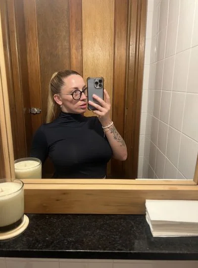 Maia (34 años) — Bariloche, Argentina - 50