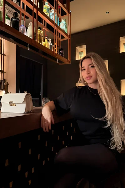 Mía Bler (24 años) — Madrid, España - 4