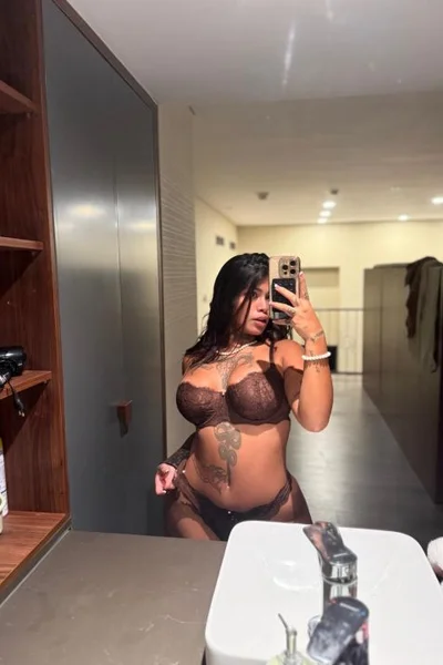 Valentine (26 años) — Madrid, España - 18