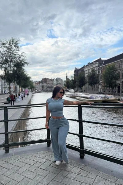 Valentine (26 años) — Madrid, España - 24