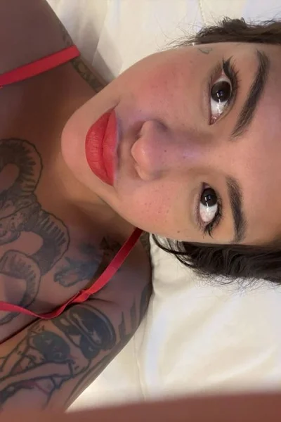 Valentine (26 años) — Madrid, España - 11