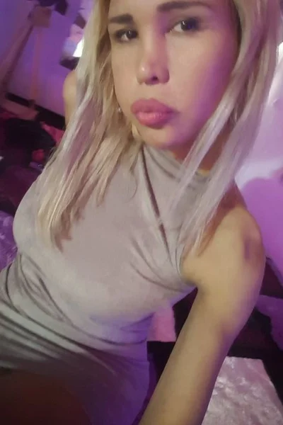 Jolene (26 años) — Villa Devoto, Argentina - 99