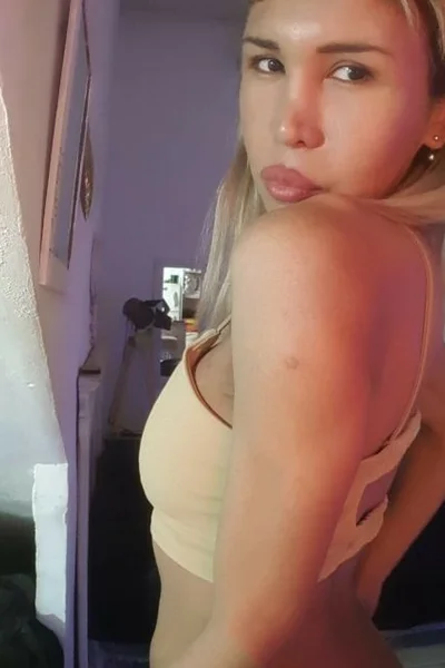 Jolene (26 años) — Villa Devoto, Argentina - 81
