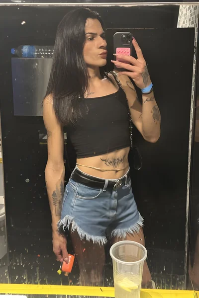 Miranda Maciel (28 años) — CABA / Microcentro