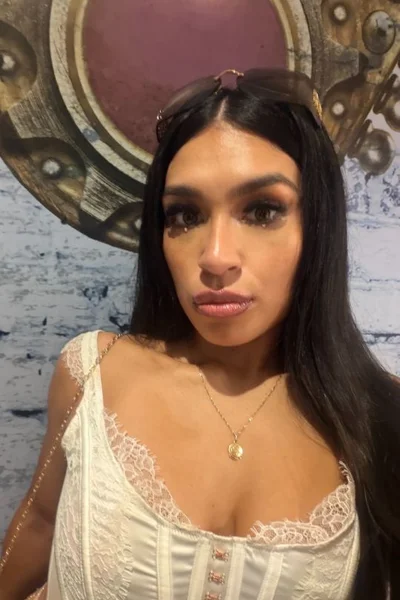 Nicole (26 años) — Vicente López, Argentina - 26