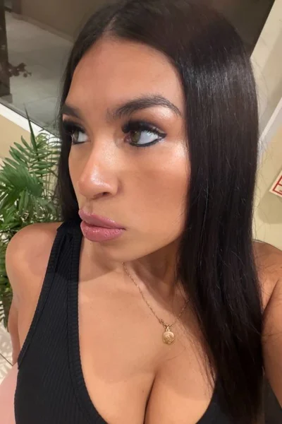 Nicole (26 años) — Vicente López, Argentina - 21