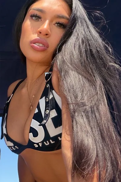 Nicole (26 años) — Vicente López, Argentina - 19