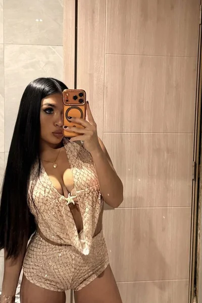 Nicole (26 años) — Vicente López, Argentina - 10