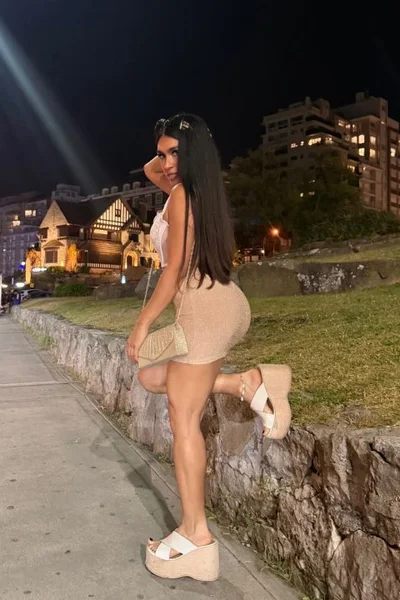 Nicole (26 años) — Vicente López, Argentina - 24