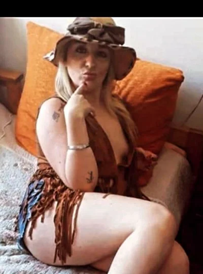 Mia (29 años) — Mar del Plata, Argentina - 107