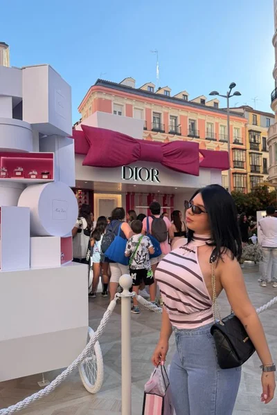 Valentina (23 años) — Madrid, España - 18