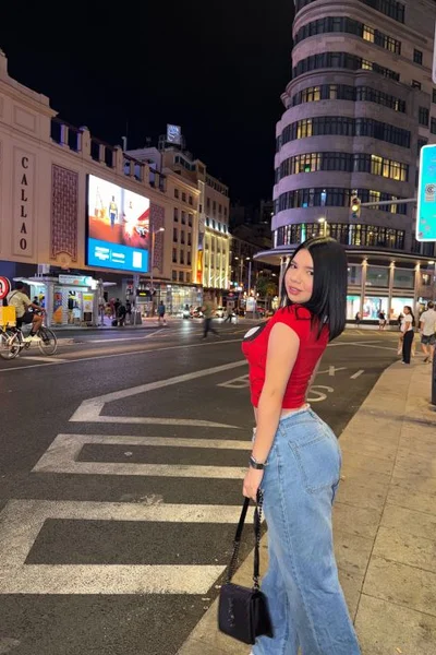 Valentina (23 años) — Madrid, España - 21