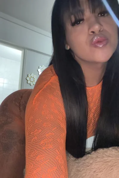 Juana (26 anos) — Las Cañitas, Argentina - 3