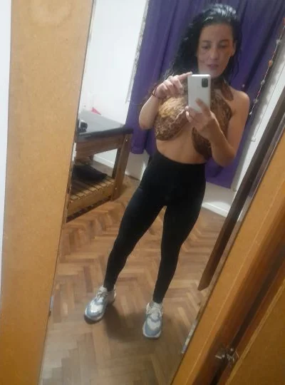 Brenda (41 años) — Flores, Argentina - 29