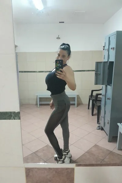 Brenda (41 años) — Flores, Argentina - 24