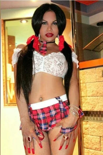 Clariz Robles (29 años) — Microcentro, Argentina - 2