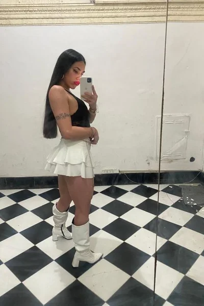 Fiorella St (27 anos) — Recoleta, Argentina - 48