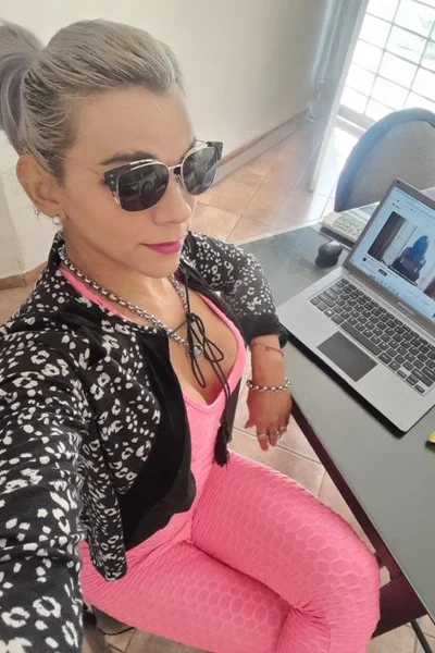 Celeste bb (32 años) — Confluencia, Argentina - 43