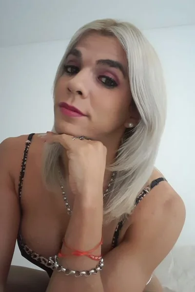 Celeste bb (32 años) — Confluencia, Argentina - 28