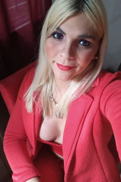 Celeste bb (32 años) — Confluencia, Argentina - 85