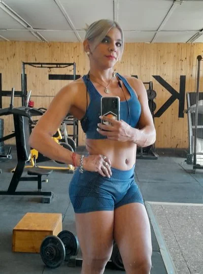Celeste bb (32 años) — Confluencia, Argentina - 3