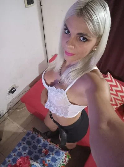 Celeste bb (32 años) — Confluencia, Argentina - 64