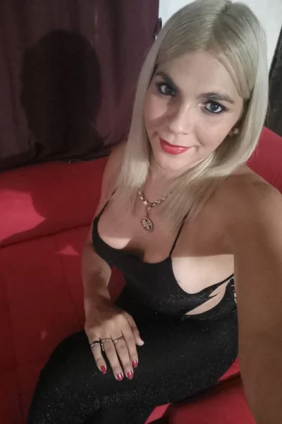Celeste bb (32 años) — Confluencia, Argentina - 80