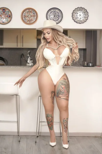Carolina Fox (24 anos) — Ciudad de México, México - 87