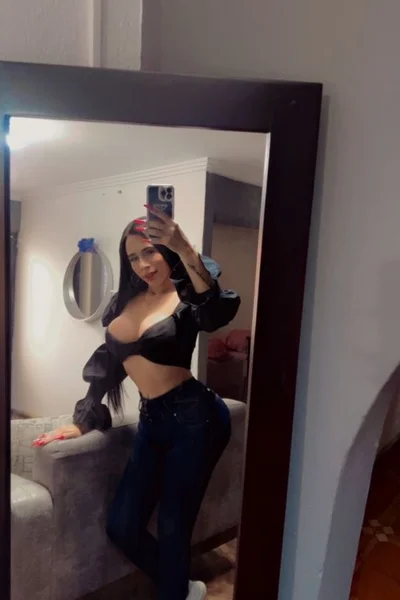 Angela Lucciani (27 anos) — Ciudad de México, México - 77