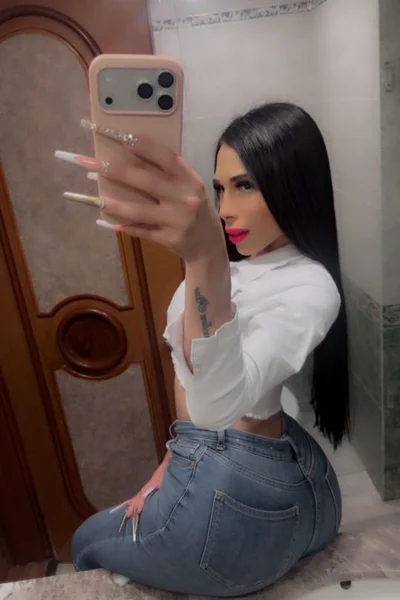 Angela Lucciani (27 anos) — Ciudad de México, México - 25